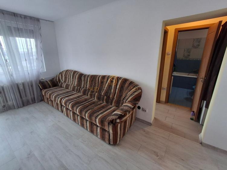 Apartament cu 2 camere semidecomandat, mobilat în Olteniței