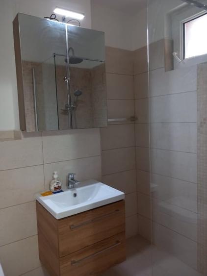 Apartament cu 2 camere semidecomandat în Complex Studențesc