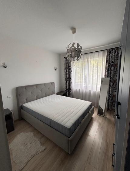 Apartament cu 2 camere decomandat în Drumul Taberei