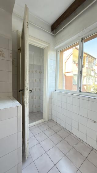 Apartament cu 2 camere decomandat în Soarelui