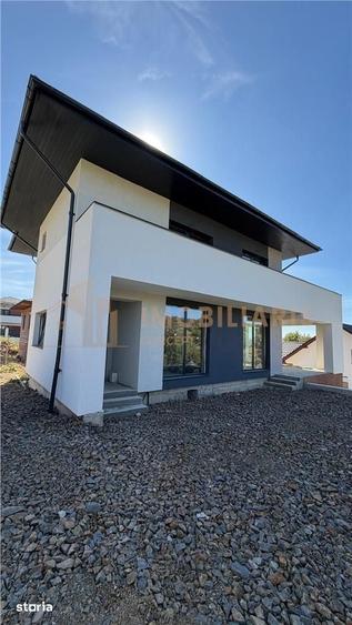 Casă cu 4 camere cu Teren 550 Mp în Valea Borcutului