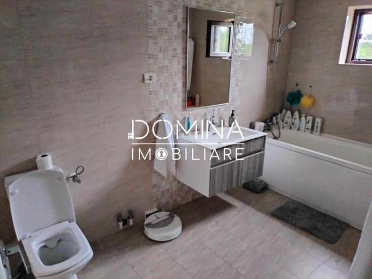 Casă individuală cu 4 camere cu Piscina în Șișești