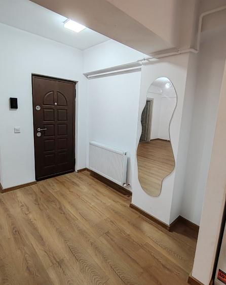 Apartament cu 2 camere semidecomandat în Cug