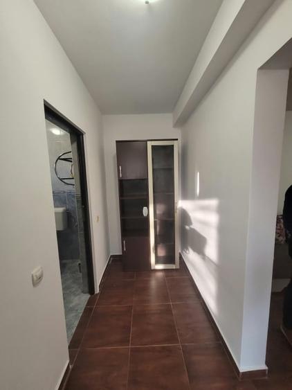 Apartament cu 3 camere decomandat, mobilat în Gării