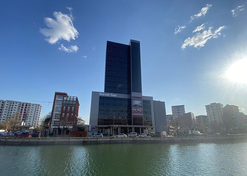 Spațiu comercial, de 12,325 mp, în Grozăvești