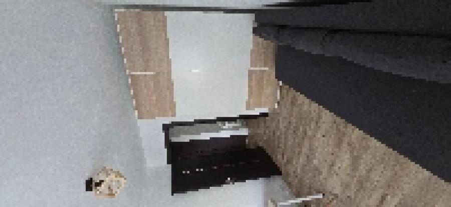Apartament cu 3 camere decomandat în Tractorul