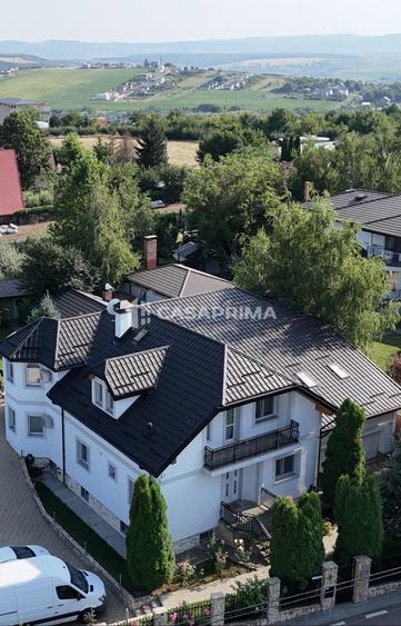 Casă cu 7 camere cu Canalizare în Miroslava