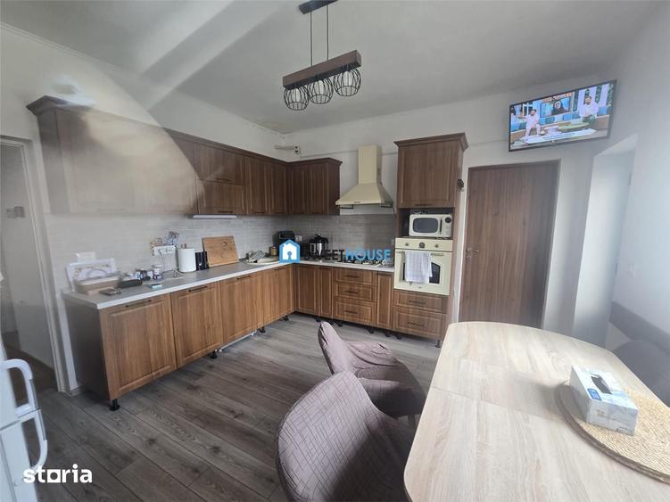 Apartament cu 3 camere decomandat în Central