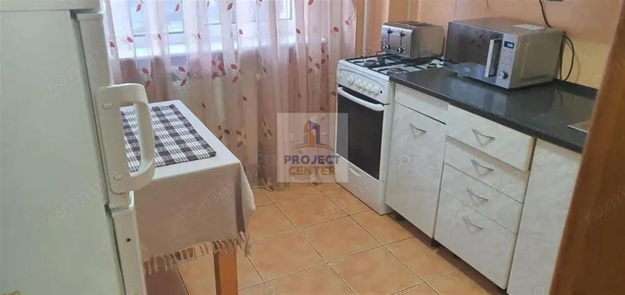 Apartament cu 3 camere decomandat în Ultracentral