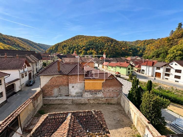 Duplex cu 4 camere cu Canalizare în Tilișca