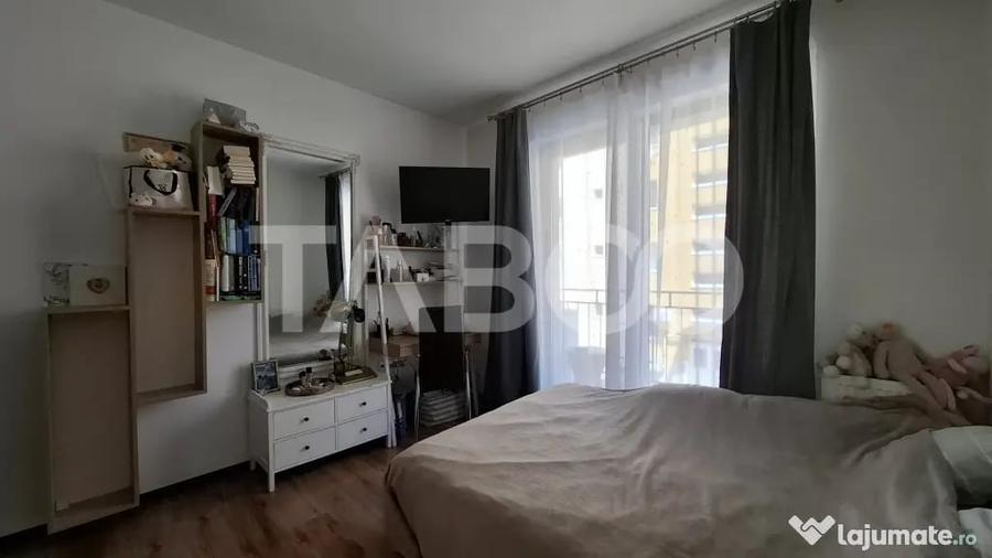 Apartament cu 3 camere decomandat în Turnișor