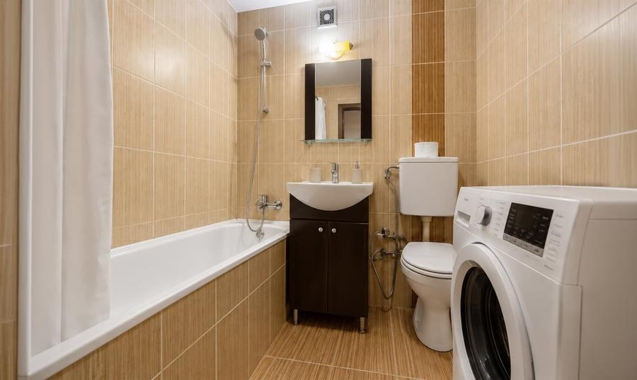 Apartament cu 3 camere decomandat, mobilat în Drumul Taberei