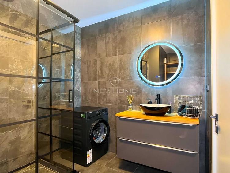 Apartament cu 2 camere semidecomandat în Sopor