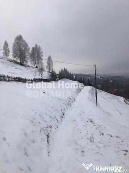 Teren de 725 mp, în Moieciu