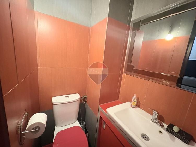 Apartament cu 3 camere decomandat, mobilat în Micălaca