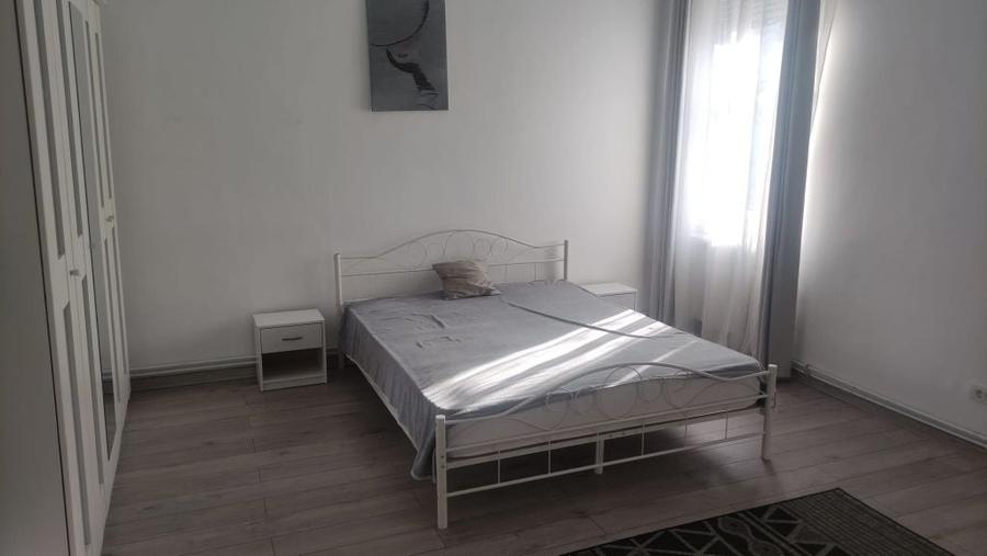 Apartament cu 2 camere nedecomandat în Podgoria