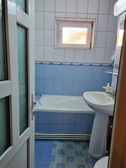 Apartament cu 3 camere decomandat în Tomis Nord
