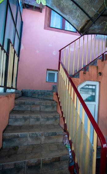 Casă cu 2 camere cu Teren 120 Mp în Bereasca