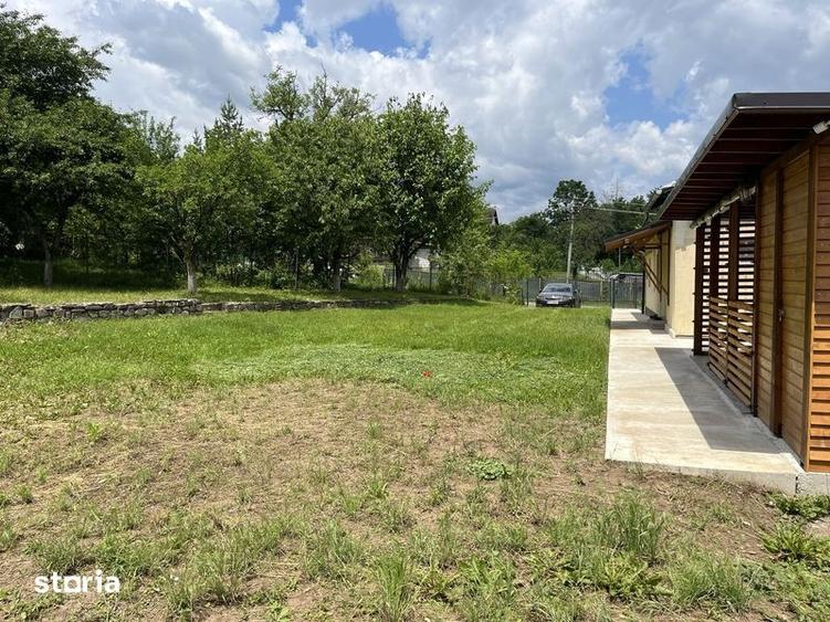 Teren si casa de vanzare - 3