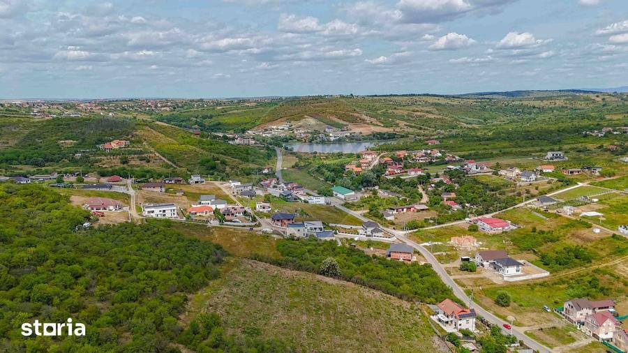 Casă cu 5 camere cu Teren 435 Mp în Paleu