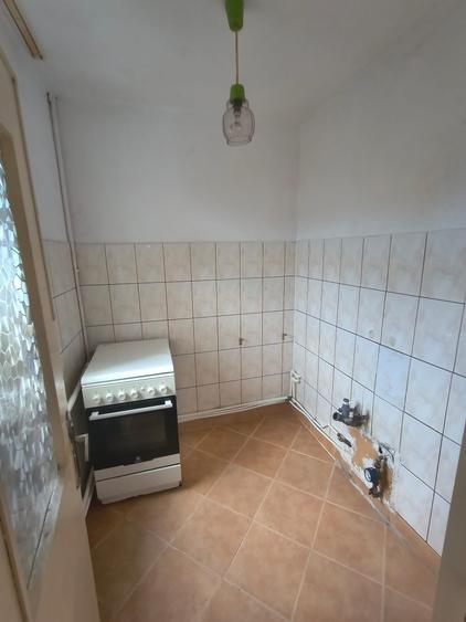 Apartament cu 2 camere nedecomandat în Alecu Russo