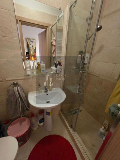 Apartament cu 3 camere decomandat, mobilat în Alexandriei