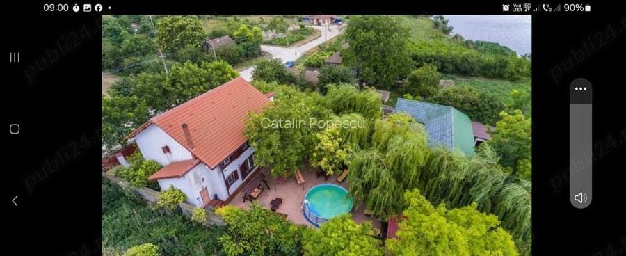vila cu ponton la lac