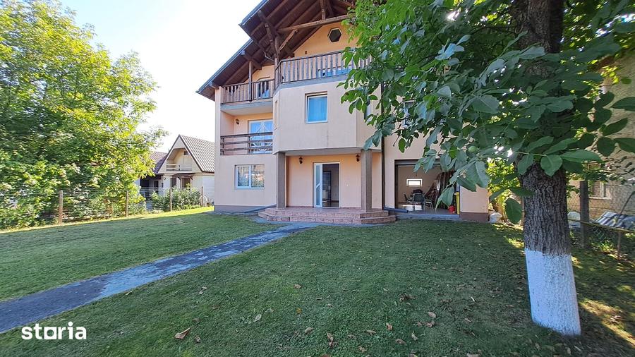 Casă cu 4 camere cu Teren 1745 Mp în Săcălășeni