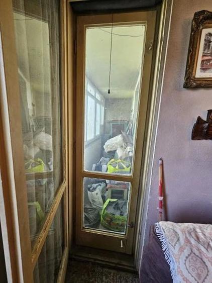 Apartament cu 3 camere semidecomandat în Basarabia