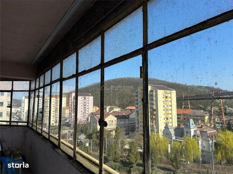 Apartament cu 3 camere decomandat, mobilat în Ultracentral