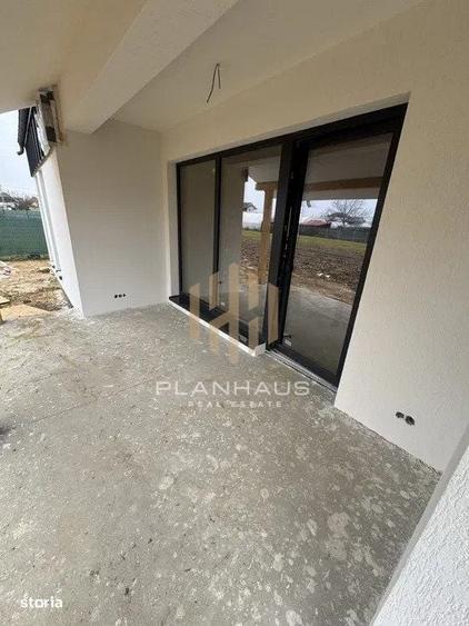 Casă cu 3 camere cu Teren 497 Mp în Mocira