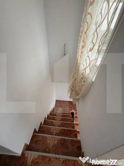 Casă cu 4 camere cu Teren 1287 Mp în Curtești