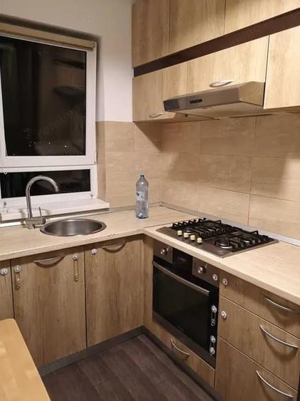 Apartament cu 3 camere decomandat în Dacia