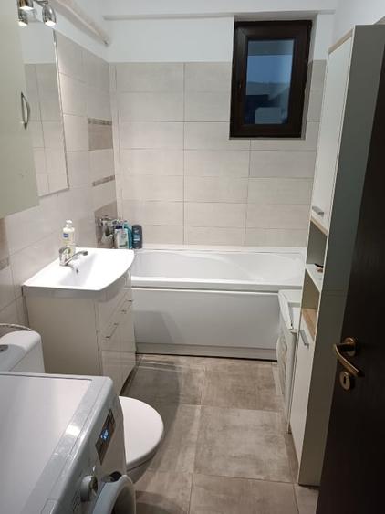 Apartament cu 2 camere decomandat, mobilat în Bucium
