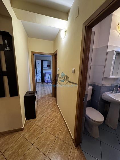 Apartament cu 3 camere decomandat, mobilat în Tolstoi