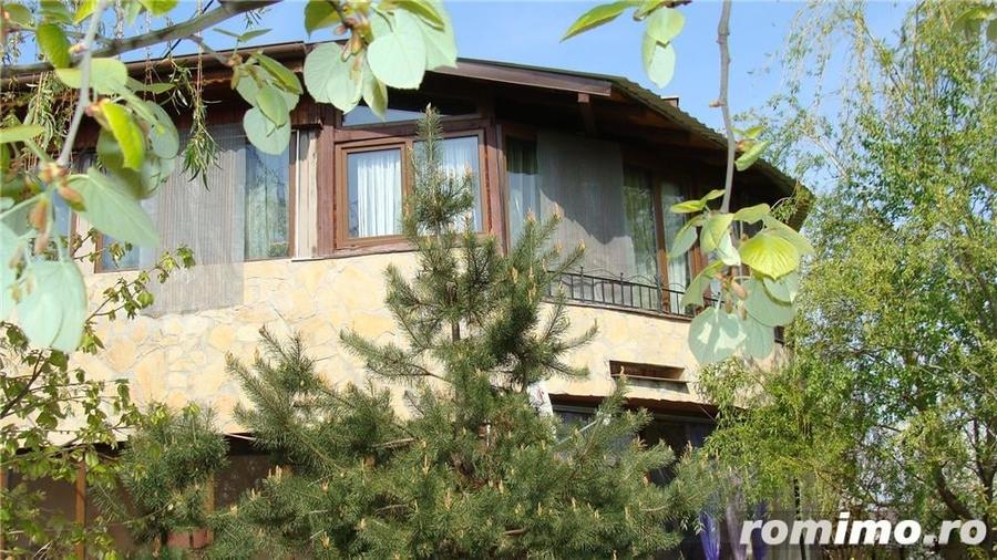 Casă cu 11 camere cu Teren 633 Mp în Clinceni