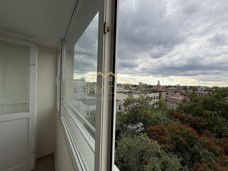 Apartament cu 3 camere circular, mobilat în Dorobanți