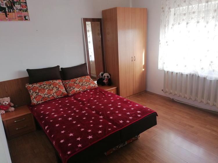 Inchiriere apartament cu 3 camere - 2
