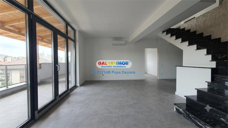 Apartament cu 5 camere decomandat în Mihai Bravu