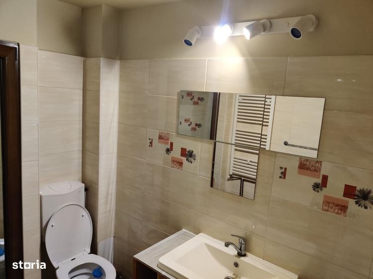 Apartament cu 3 camere decomandat în Exterior Vest