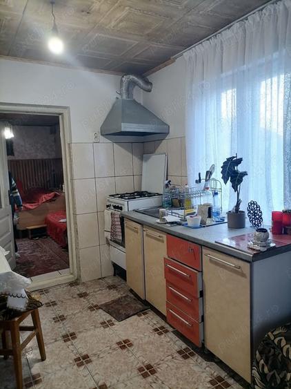 Casă cu 3 camere în Central