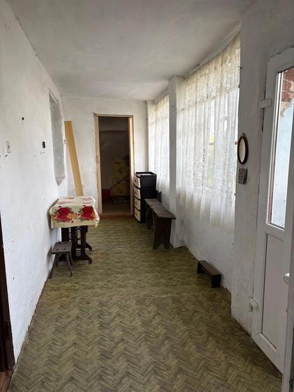 Casă cu 3 camere cu Teren 1400 Mp în Macedonia
