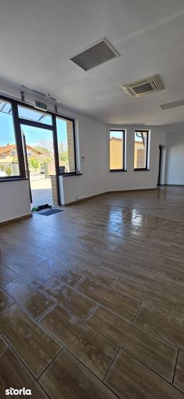 Spațiu comercial, de 663 mp, în Ronaț