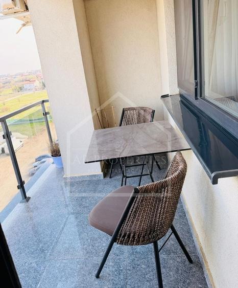 Apartament cu 3 camere decomandat, mobilat în Sisești