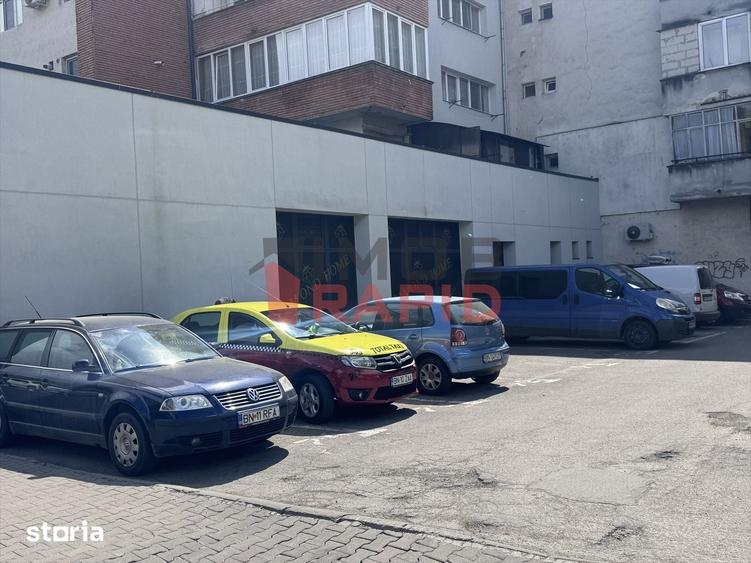 Spațiu comercial, de 370 mp, în Ștefan cel Mare