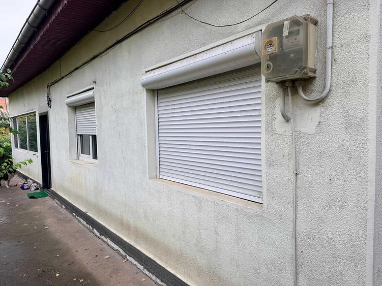 Casă cu 4 camere cu Teren 400 Mp în Central