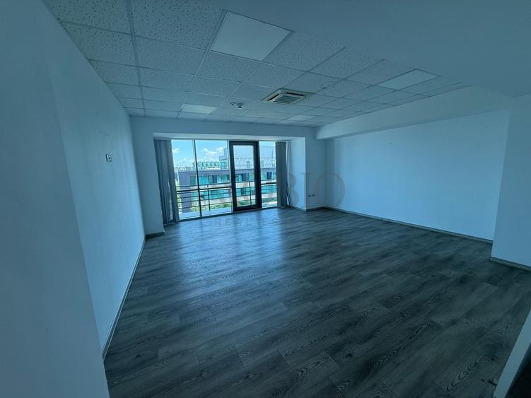 Birou, de 310 mp, în Băneasa