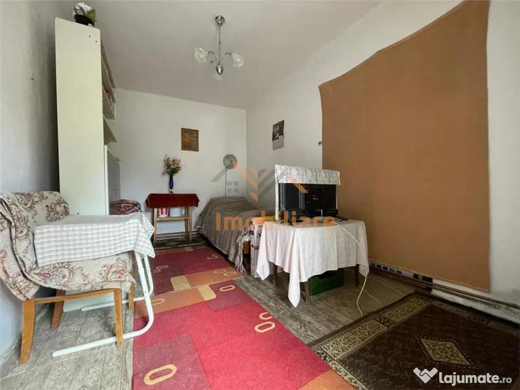 Casă cu 4 camere cu Teren 1439 Mp în Central