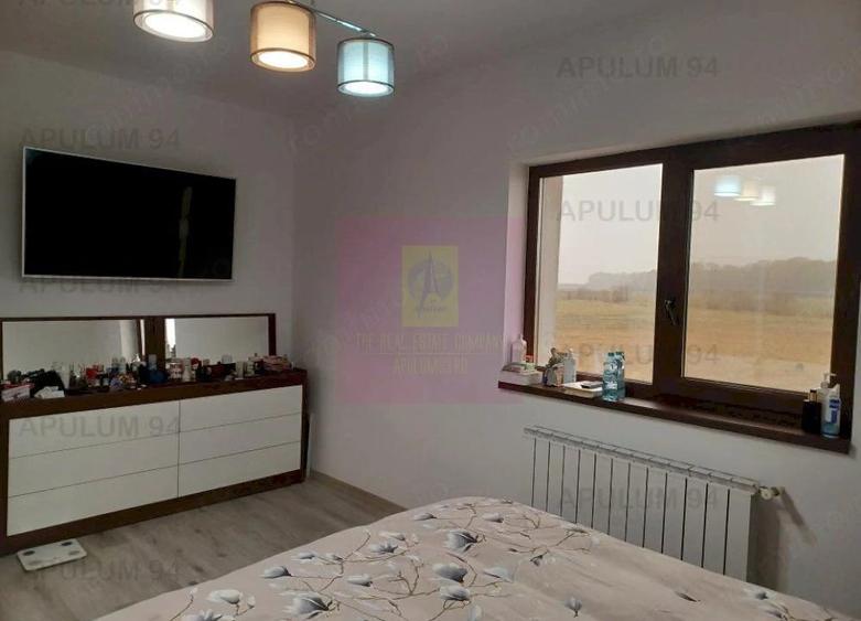 Casă cu 4 camere cu Teren 568 Mp în Săbăreni
