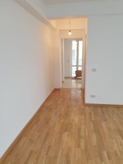 Apartament cu 2 camere decomandat în Străulești